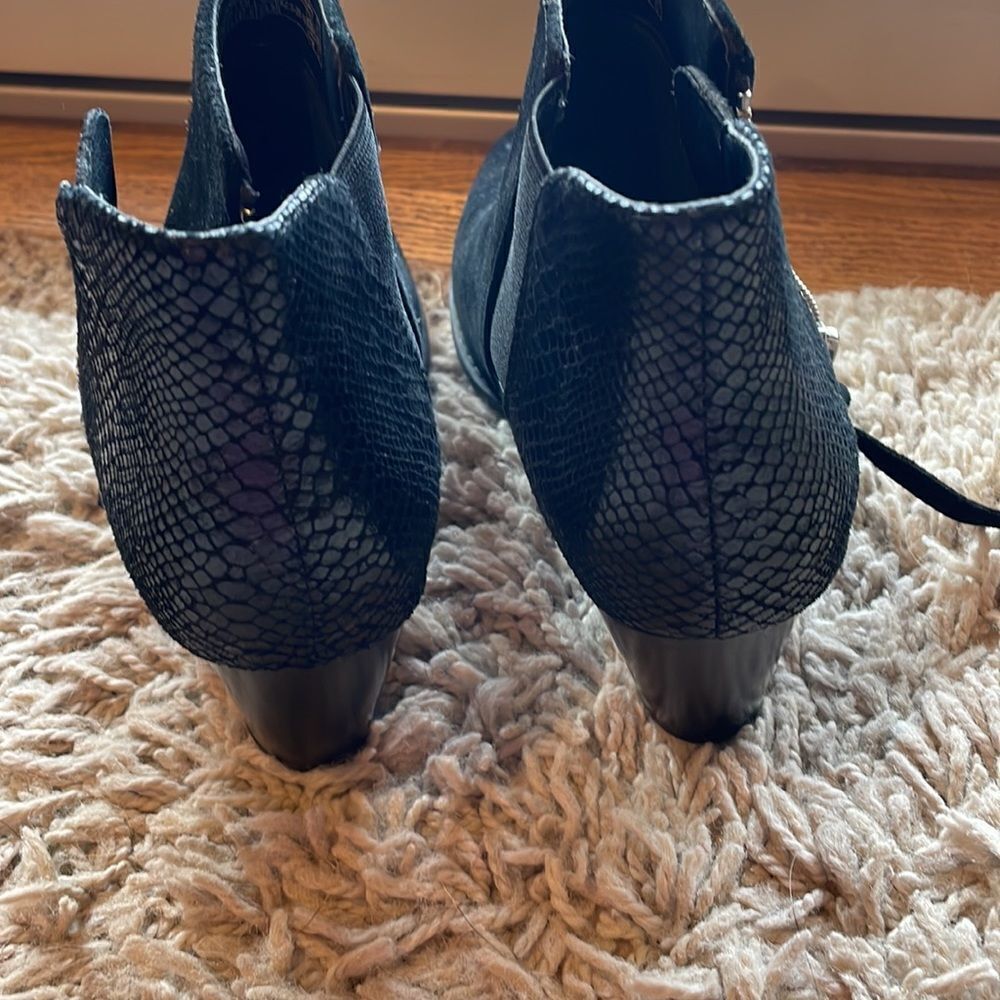 Vionic black ankle booties - Picture 5 of 16